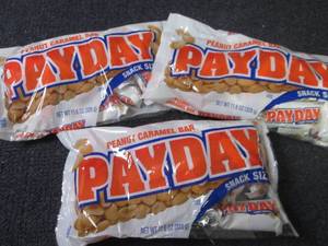 lot 122 image: 3- 11.6 oz PayDay Bars...