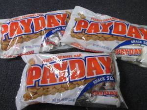 lot 124 image: 3- 11.6 oz PayDay Bars...