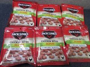 lot 136 image: 6- 3.25 oz Jack Links Jalapeno Chic...