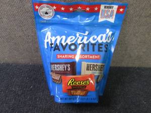 lot 156 image: 17.6 oz Americas Favorites Sharing...