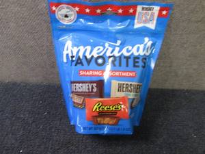 lot 157 image: 17.6 oz Americas Favorites Sharing...