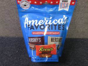lot 160 image: 17.6 oz Americas Favorites Sharing...