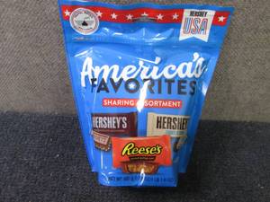 lot 161 image: 17.6 oz Americas Favorites Sharing...