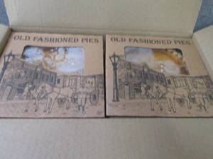 lot 173 image: AA 6 ct 22 oz FROZEN Table Talk Pum...