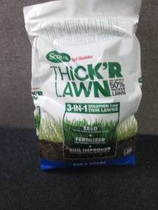 lot 215 image: Scotts Turf Builder ThickR Lawn Su...