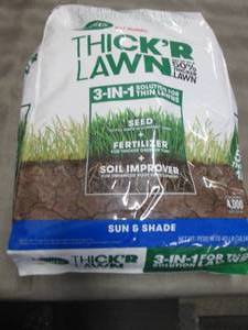 lot 244 image: Scotts Turf Builder THICKR LAWN Gr...