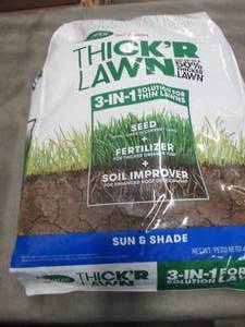 lot 246 image: Scotts Turf Builder THICKR LAWN Gr...