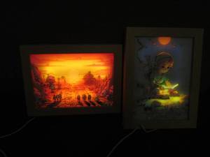 lot 275 image: 2- Lit Wall Dcor Pictures with US...