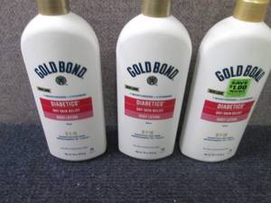 lot 338 image: 3- 18 oz Gold Bond Diabetics Body L...