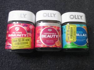 lot 364 image: 3 Assorted Olly Products...