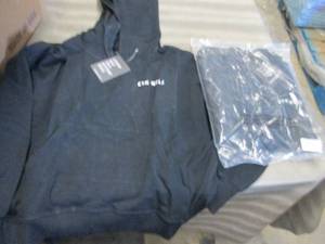 lot 433 image: 2 Medium Gym Wolf Lightweight Black...