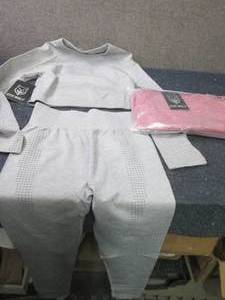 lot 436 image: 2 Medium Gym Wolf Yoga Sets...