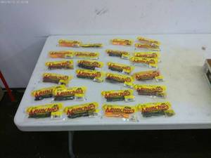 lot 130 image: Box of 25 Packaged Munchies Fishing Plastics - Assorted Flavors