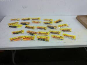 lot 133 image: Box of Fishing Plastics - 24 Pack of Munchies