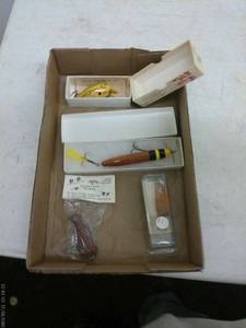 lot 186 image: Assorted Fishing Lures - Set of 5 in Original Packaging