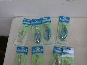 lot 190 image: Set of 8 Kwikfish Fishing Lures - Various Sizes