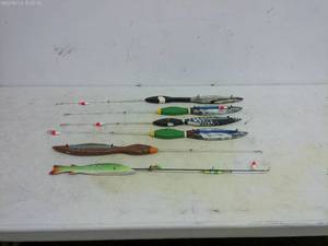 lot 200 image: Collection of 8 Vintage Ice Fishing Rods - Various Designs