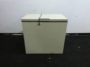 lot 405 image: Frigidaire Chest Freezer CF-8D-LW2 - Used Condition