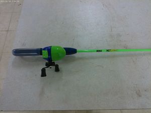 lot 423 image: Fishing Rod and Reel Combo Set