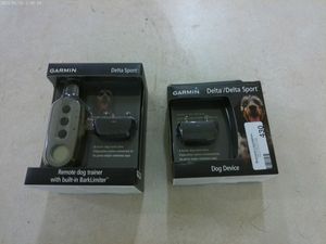 lot 430 image: Garmin Delta Sport Remote Dog Trainer with Built-in BarkLimiter