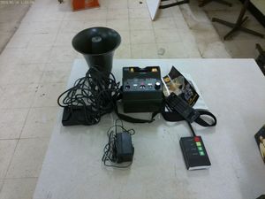 lot 434 image: Johnny Stewart 612 Deluxe Professional Caller with Accessories
