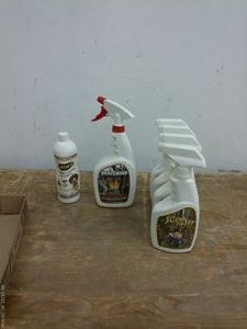 lot 465 image: Lot of 4 Pet Care Products Scents Eliminator and Dog Shampoo