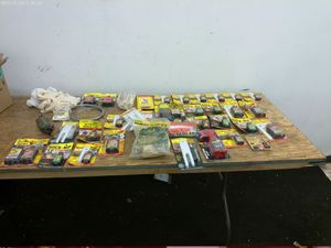 lot 518 image: Bulk Collection of Hunting Accessories - 35 Items