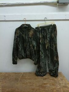 lot 549 image: Browning Camouflage Jacket and Pants Set, Size 2XL