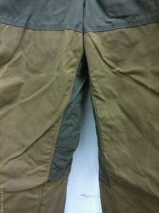 lot 566 image: Filson Garment Mens Oil Finish Cotton Hunting Pants Size Medium