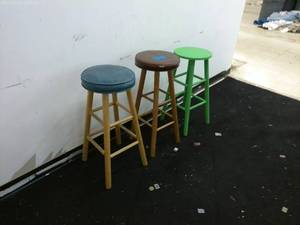 lot 378 image: Set of 3 Bar Stools in Assorted Colors