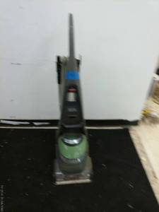 lot 382 image: Bissell Deep Clean Professional Carpet Cleaner