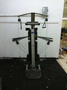 lot 383 image: Weider Cross Bow Home Gym with Over 65 Exercises