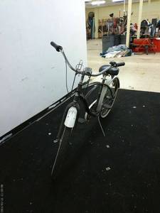 lot 387 image: Raleigh Retroglyde NX3 Cruiser Bicycle with White Fenders