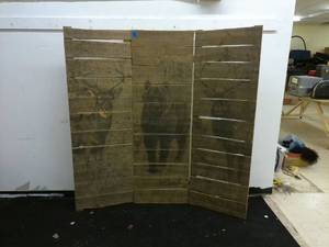 lot 397 image: Vintage Wooden Folding Screen with Animal Artwork