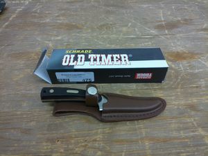 lot 476 image: Schrade Old Timer Fixed Blade Knife with Sheath