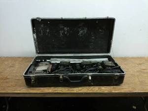 lot 675 image: Lowel DP Lighting Kit in Carrying Case