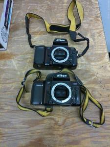lot 685 image: Pair of Used Nikon N8008 Cameras with Straps