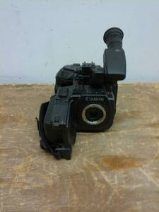 lot 700 image: Used Canon LX-200 Hi8 Digital Camcorder