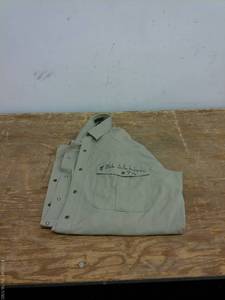 lot 30 image: Browning Mens XL Camo Fishing Shirt with Signature