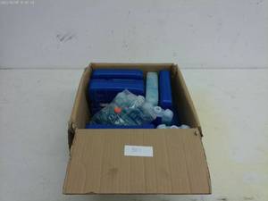 lot 301 image: Lot of 8 Freez Pak Ice Packs and Coolers