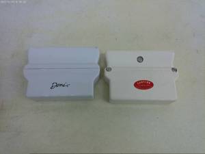 lot 305 image: Set of 2 Meat Tenderizers - Deni and Jaccard Brands