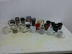 lot 325 image: Collection of 20 Assorted Mugs and Cups
