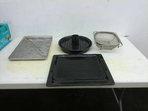 lot 336 image: Sunset 5-Piece Portable Cooking Set with Grill Pan and Accessories