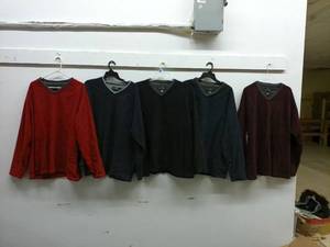 lot 602 image: Collection of 5 Consensus Sportswear Fleece Sweaters - Size XL