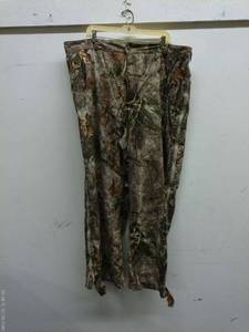 lot 584 image: Cabelas Dry-Plus Mens Camouflage Hunting Pants - Size 3XL