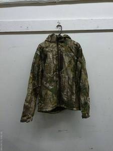 lot 593 image: Milwaukee M12 Heated Gear XL Jacket in Camouflage