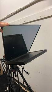 lot 2 image: Prompter People Teleprompter with Manfrotto 526 Tripod