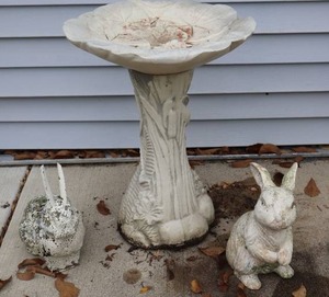 lot 31 image: Lawn & Garden Bunny Statues and Birdbath