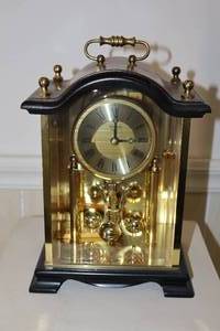 lot 68 image: Vintage Loricron Quartz Anniversary Desk Mantel BO Clock Germany