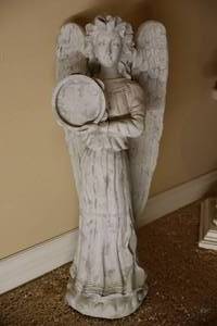 lot 14 image: Vintage Victorian Home Decor Angel Statue
